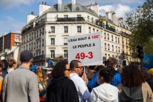 découvrez le salaire moyen des dentistes en france, les facteurs influençant leur rémunération et les perspectives de carrière dans le secteur dentaire.