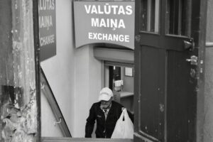 découvrez les taux de change actuels pour convertir vos devises facilement et au meilleur taux. suivez les fluctuations du marché en temps réel.