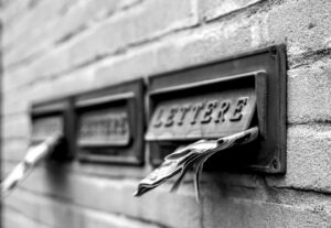 découvrez les meilleures alternatives à la fermeture des bureaux de poste pour vos services bancaires. trouvez des solutions fiables et adaptées à vos besoins financiers.