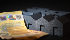 découvrez comment bénéficier d'une réduction de loyer grâce à nos conseils et astuces pratiques pour alléger vos charges locatives.