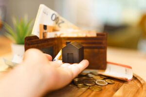 découvrez les démarches à suivre en cas de non-paiement de loyer par un locataire et comment protéger vos droits de propriétaire.